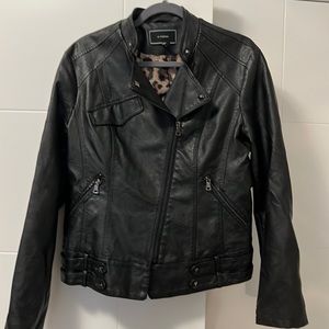 Le Chateau Faux leather moto jacket. Size XXL